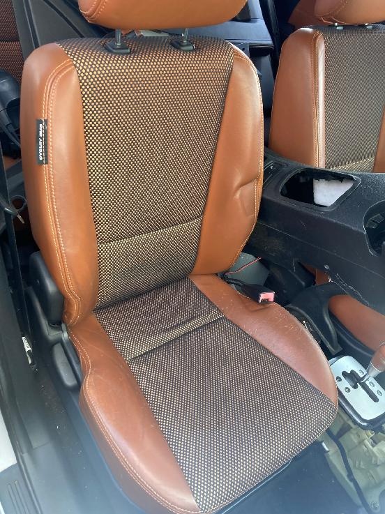 kia sportage sedadla - interier - 4