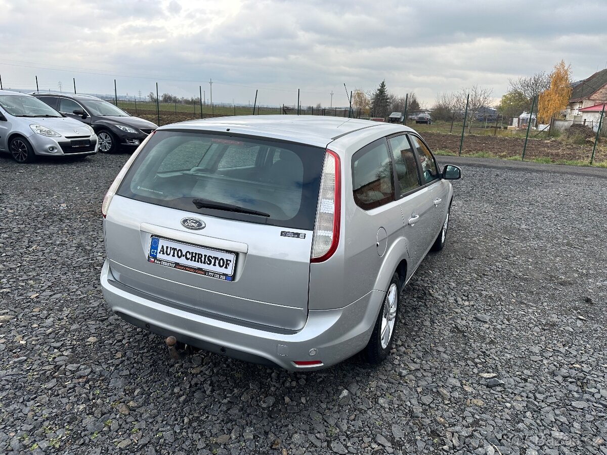 Ford Focus 1,6i 74KW VYHŘÍVANÉ PŘEDNÍ OKNO - 4