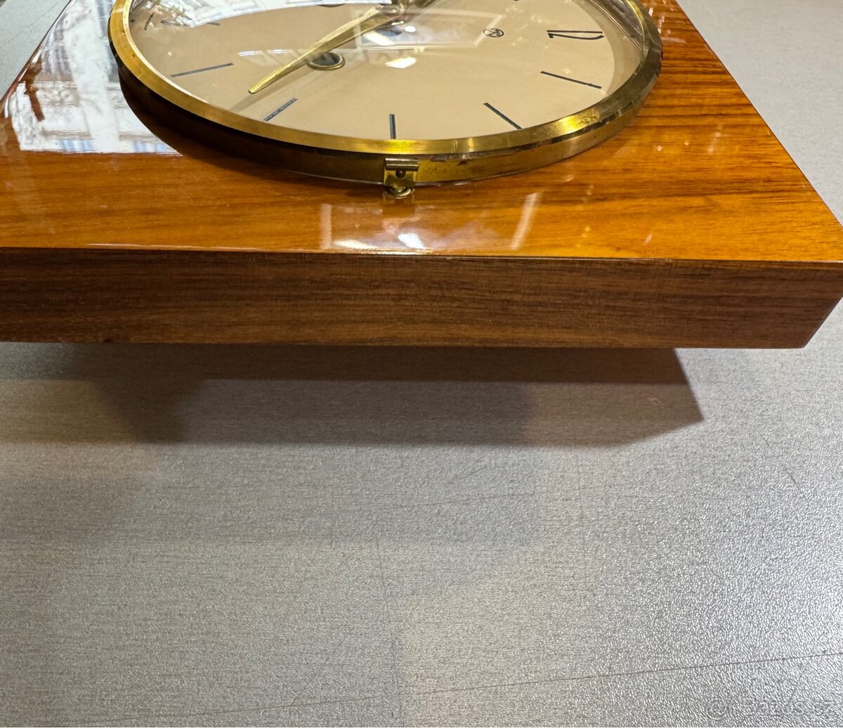 Hodiny mechanické - 4