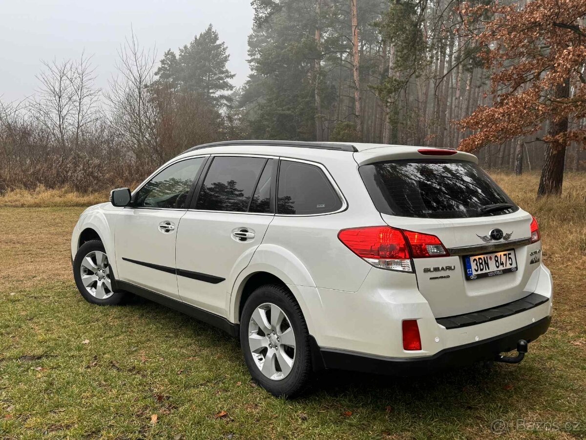 Subaru Outback 2.5i - 4