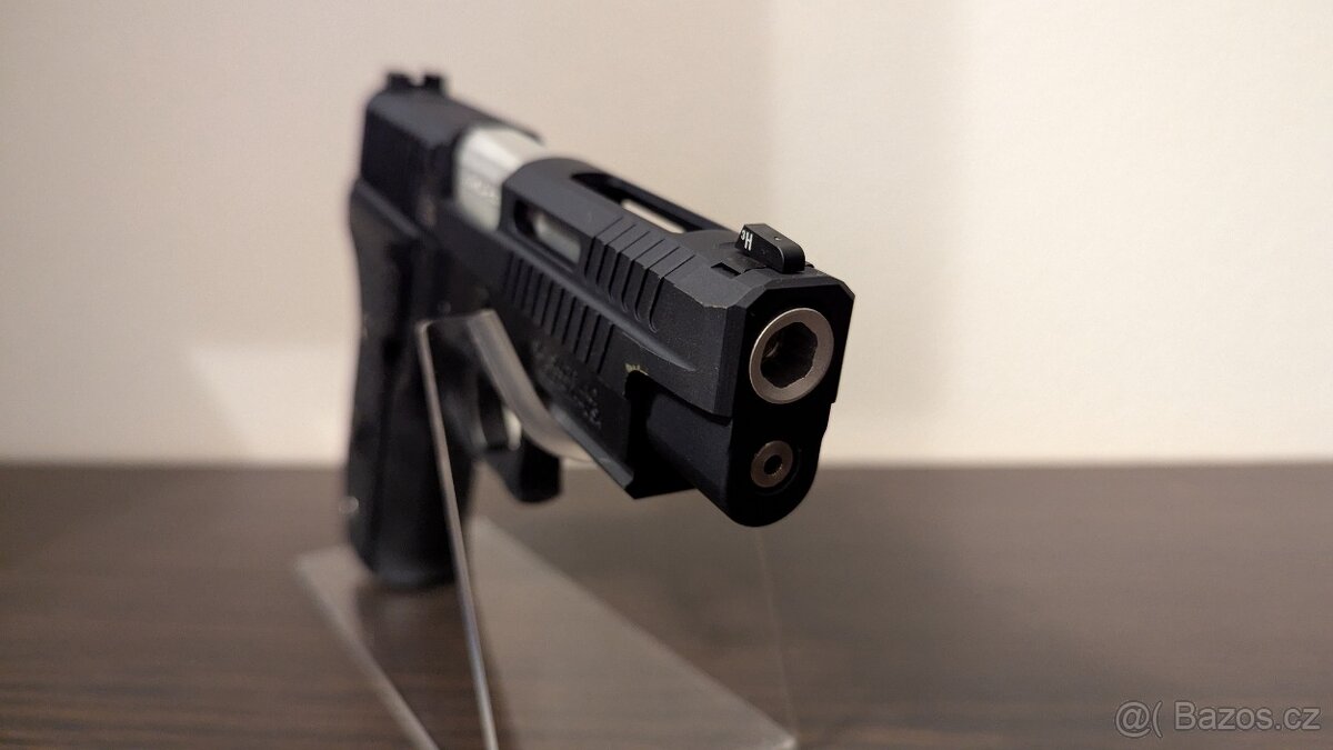 TM P226 Salient Arms - 4