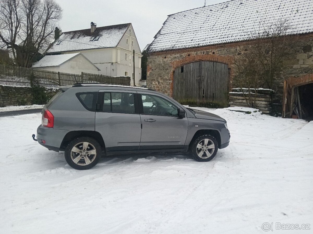 Jeep Compass - 4