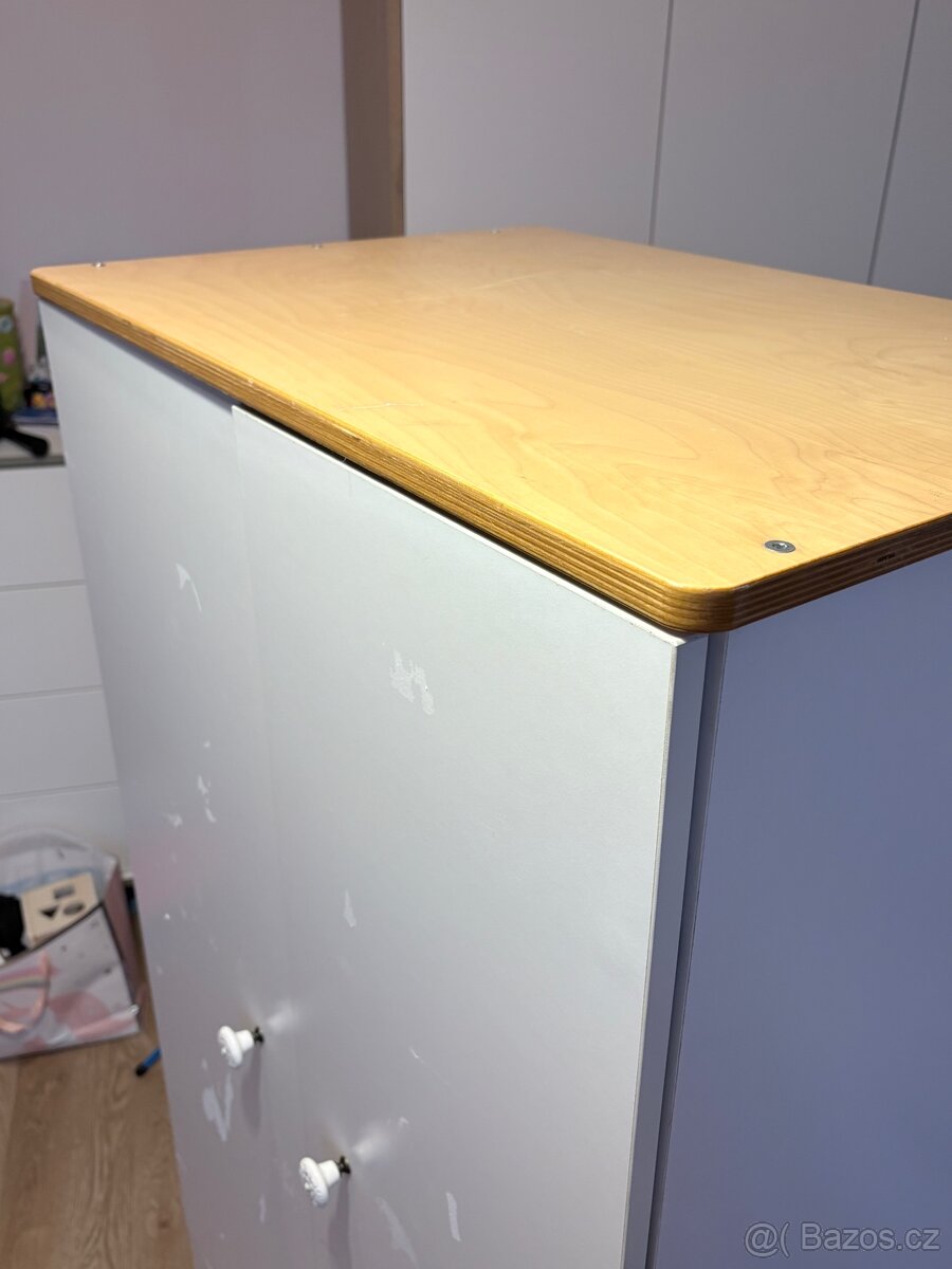 Dětská skříň – dobrý stav - 4