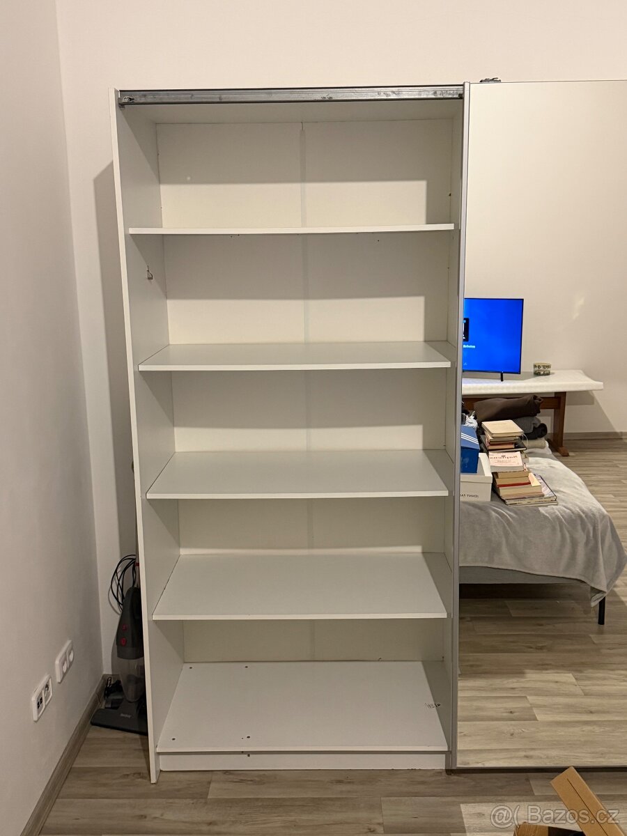 Šatní skříň - 4