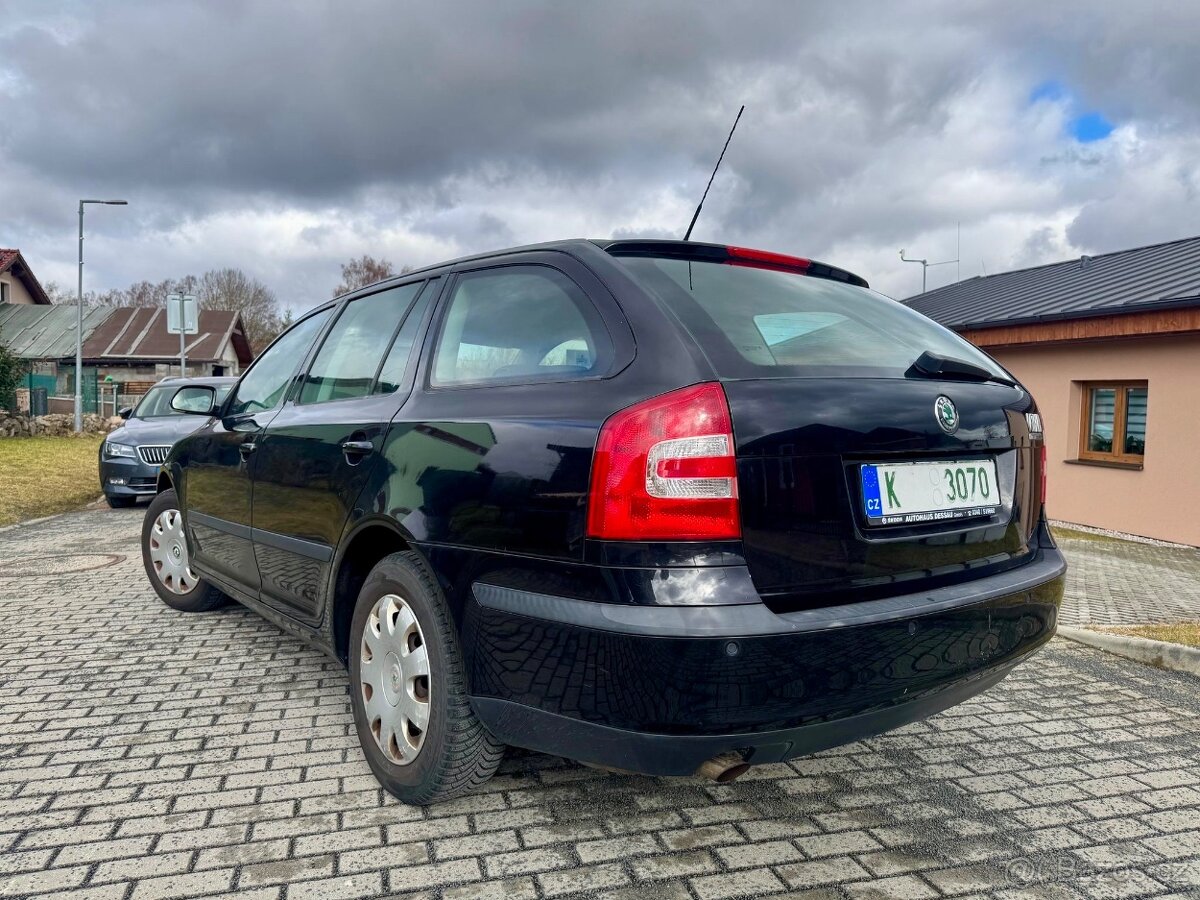 Škoda Octavia II kombi 1.6 benzin - 4