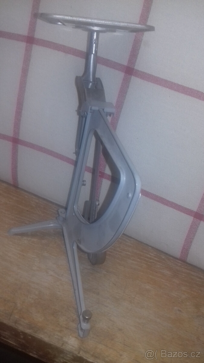 Retro váha, výroba NDR - 4