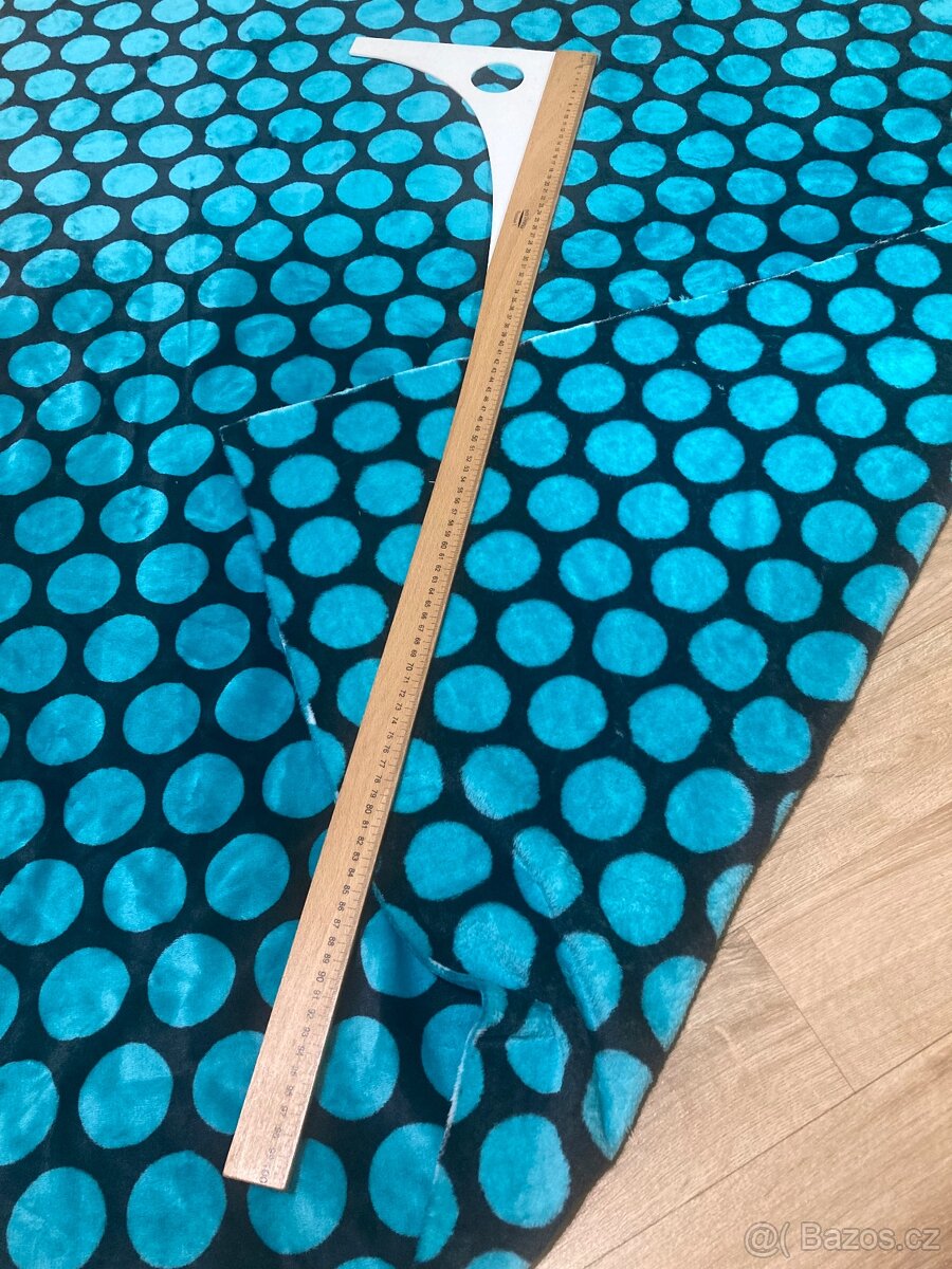 Výhodně Látky po úklidu dílny - 4