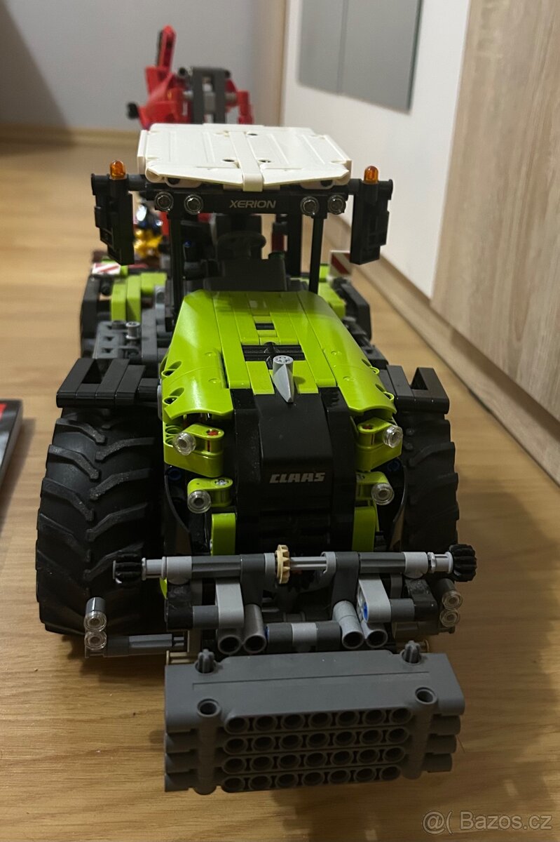 LEGO Technic 42054 CLAAS XERION 5000 TRAC VC - 4