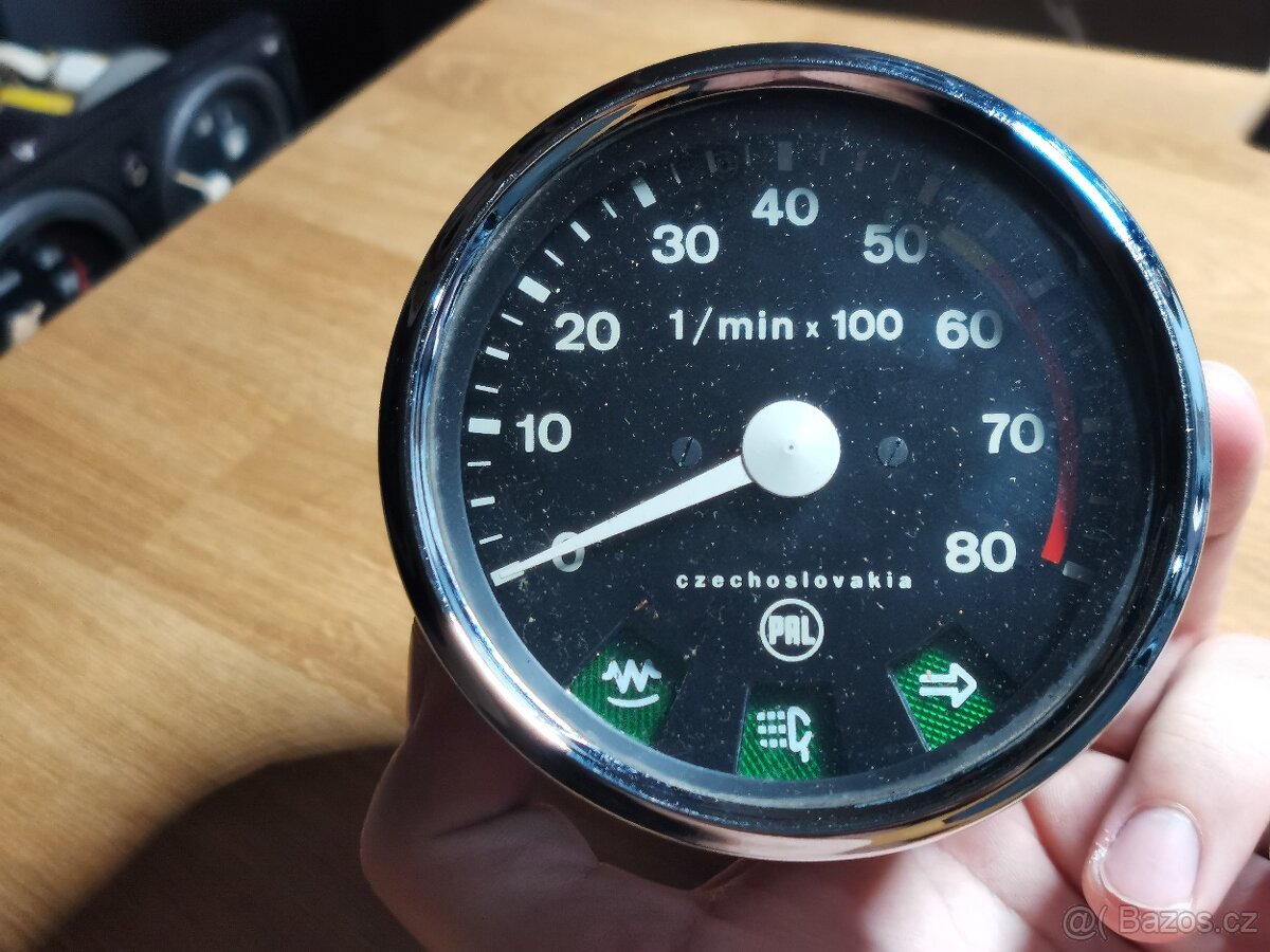 B89 Otáčkoměr PAL Tatra 613 - 4