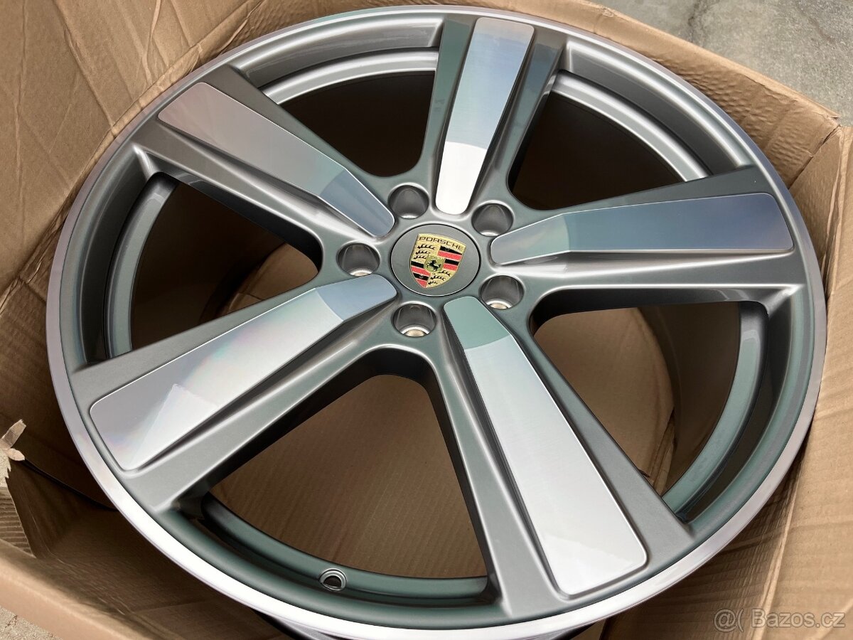 PORSCHE CAYENNE alu kola 22" nové, originál - 4