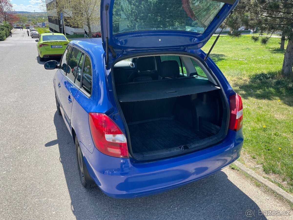 Škoda Fabia II 1.2 Kombi 1.2 HTP r.v. 2009 - 4