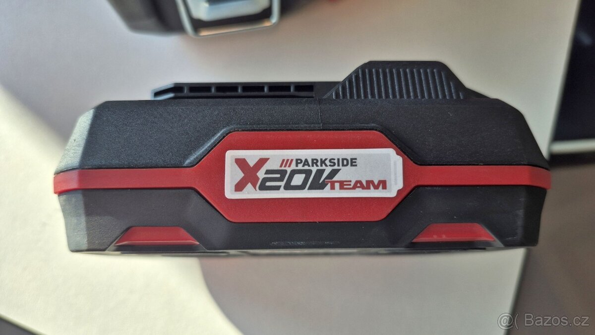 Rázový utahovák Parkside vč. akumulátoru - 4