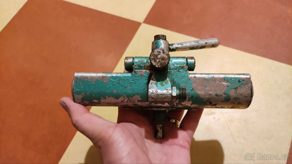 Pneumatický stěračový pohon motorek - 4