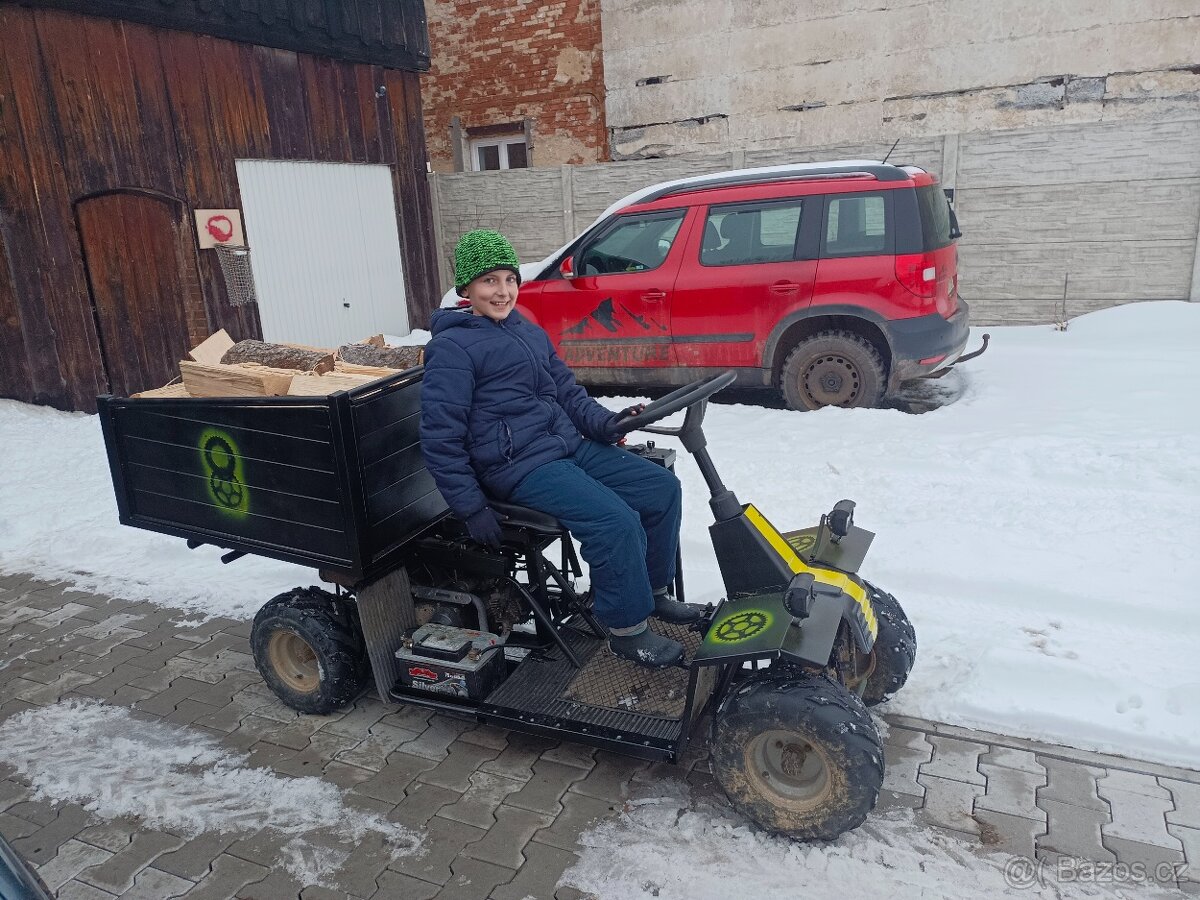 Malotraktor, UTV - 4