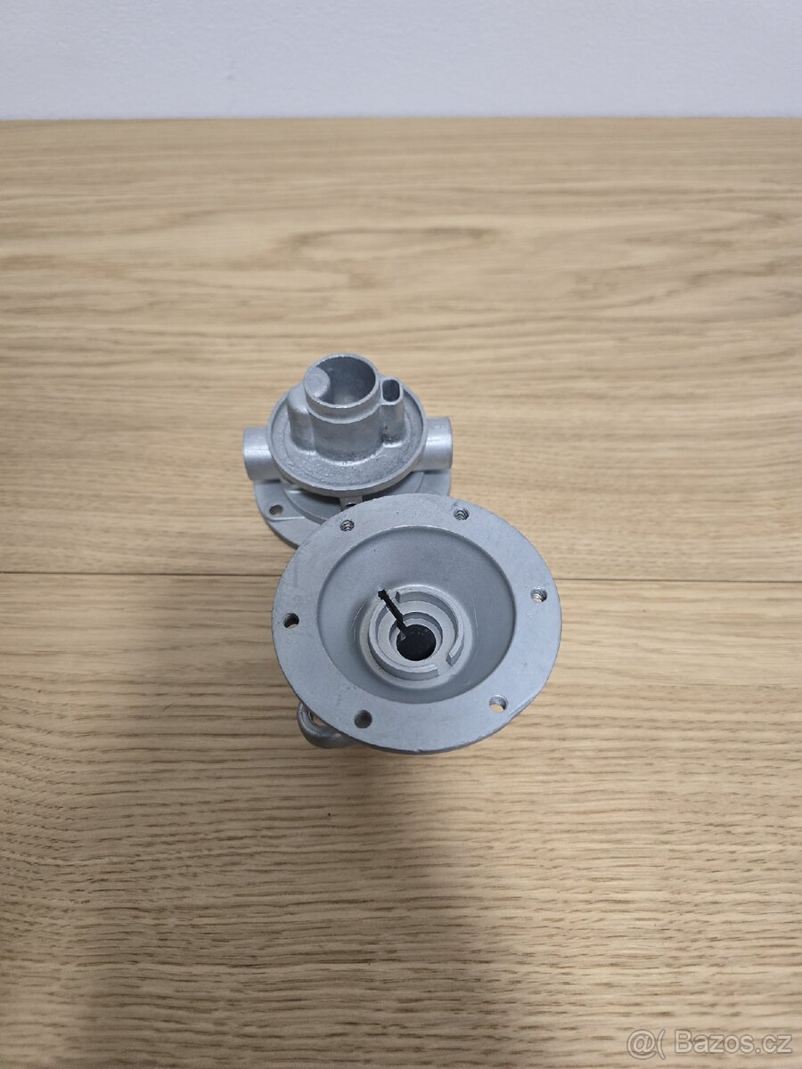 Vyčištěna ac pumpa tatra 603 - 4