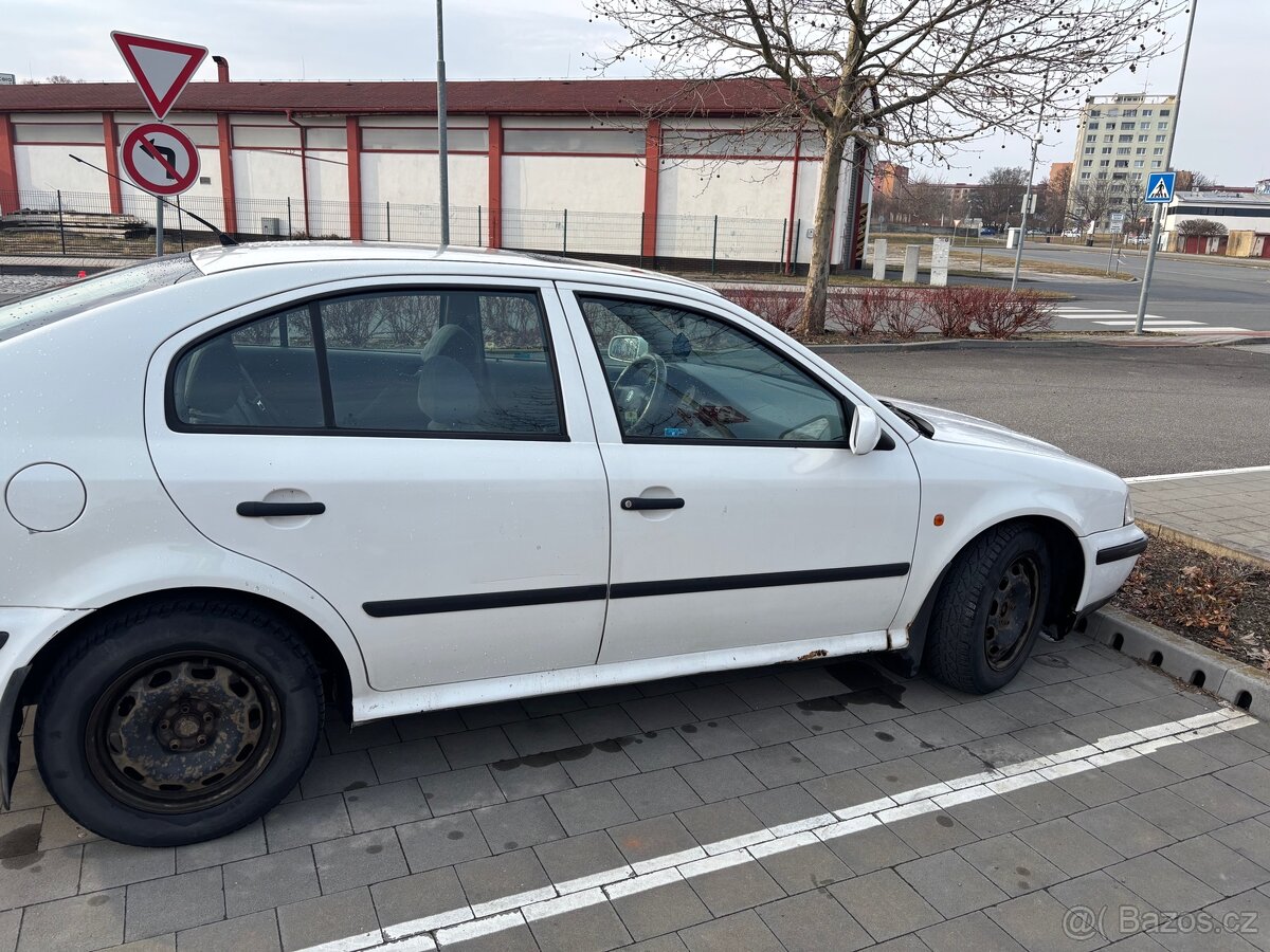Škoda octavia 1 1.9 TDi 81 kw - 4