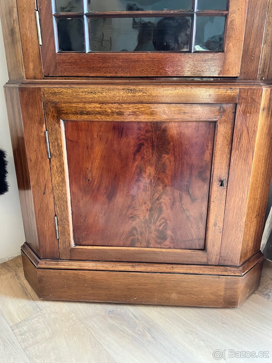 Rohový skleník v klasickém stylu - 4