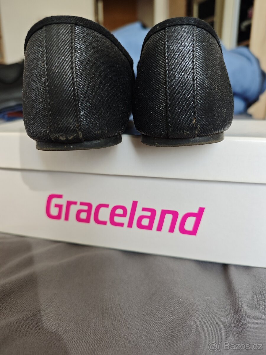 Lesklé černé balerínky - 4