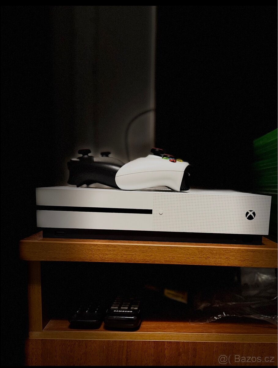 Xbox one s + hry - 4