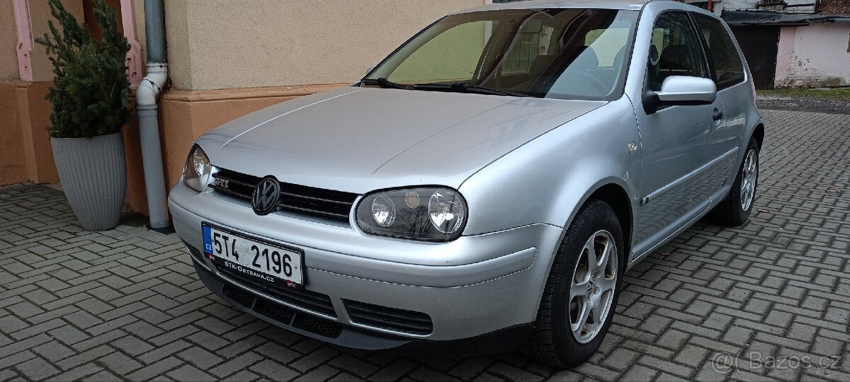 VW Golf 4 - 4