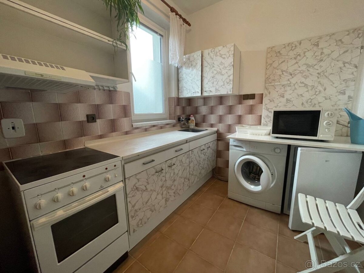 Pronájem bytu 1+1, Chrudim - 4