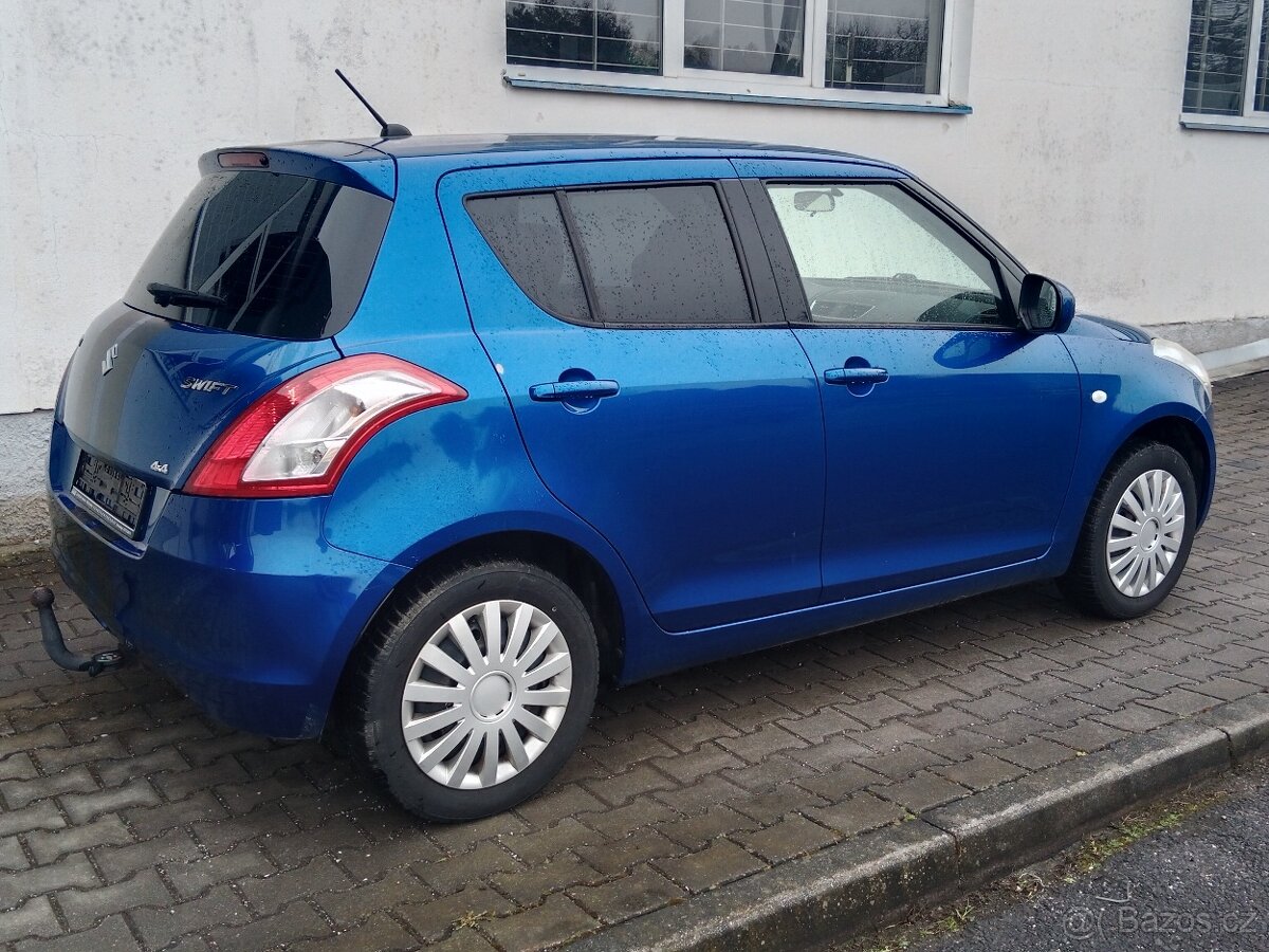 Suzuki Swift 1.2 VVTi 69 kW 4×4, 2011, benzín - 4