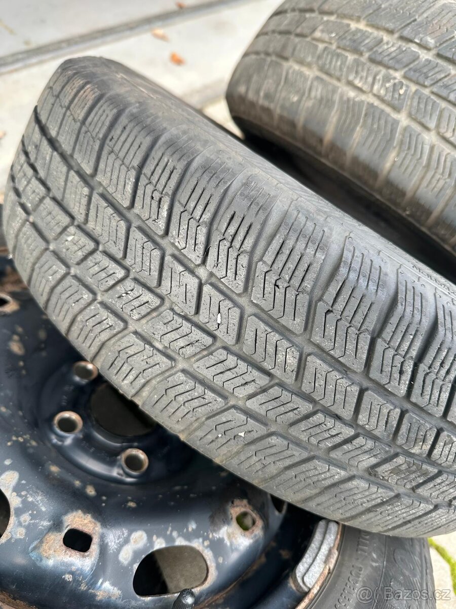 Zimní Barum Polaris 3 165/70 R14 81T s disky - 4
