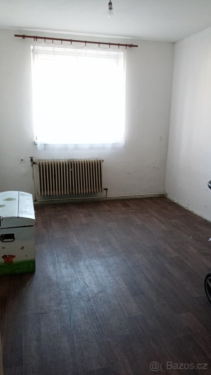 Prodáme rodinný dům - 4