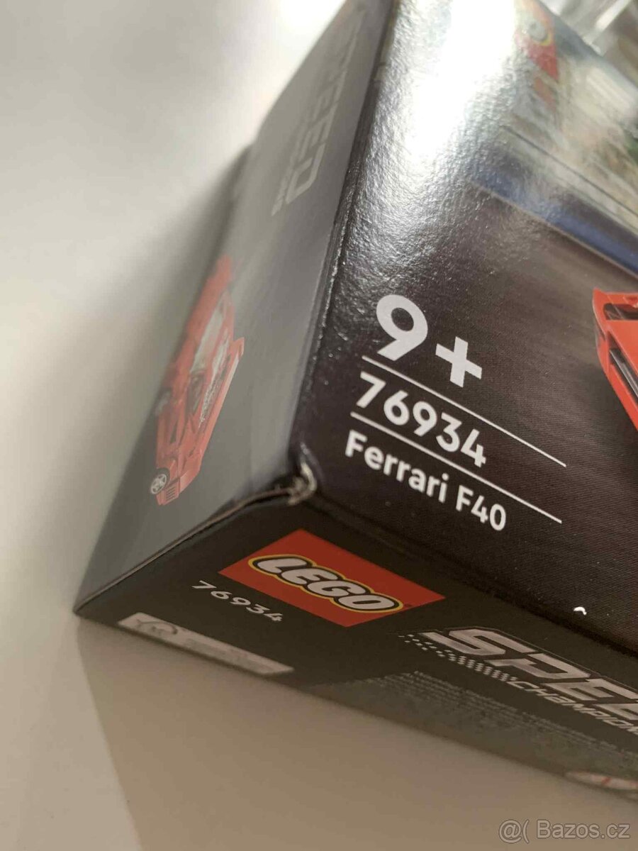 LEGO 76934 Superauto Ferrari F40 - 4