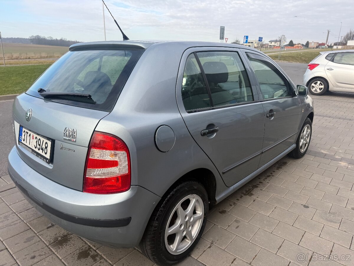 Škoda Fabia 1.2 47 kW 1.majitel STK 8/27 - 4