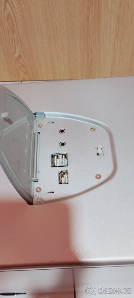 Stolní počítač - 4