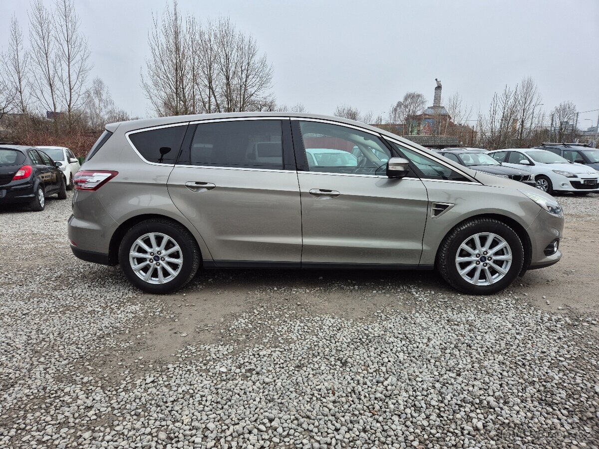 Ford S-MAX 2.0TDCi,7MÍST,TITANIUM+,FULL LED,PLNÝ SERVIS FORD - 4