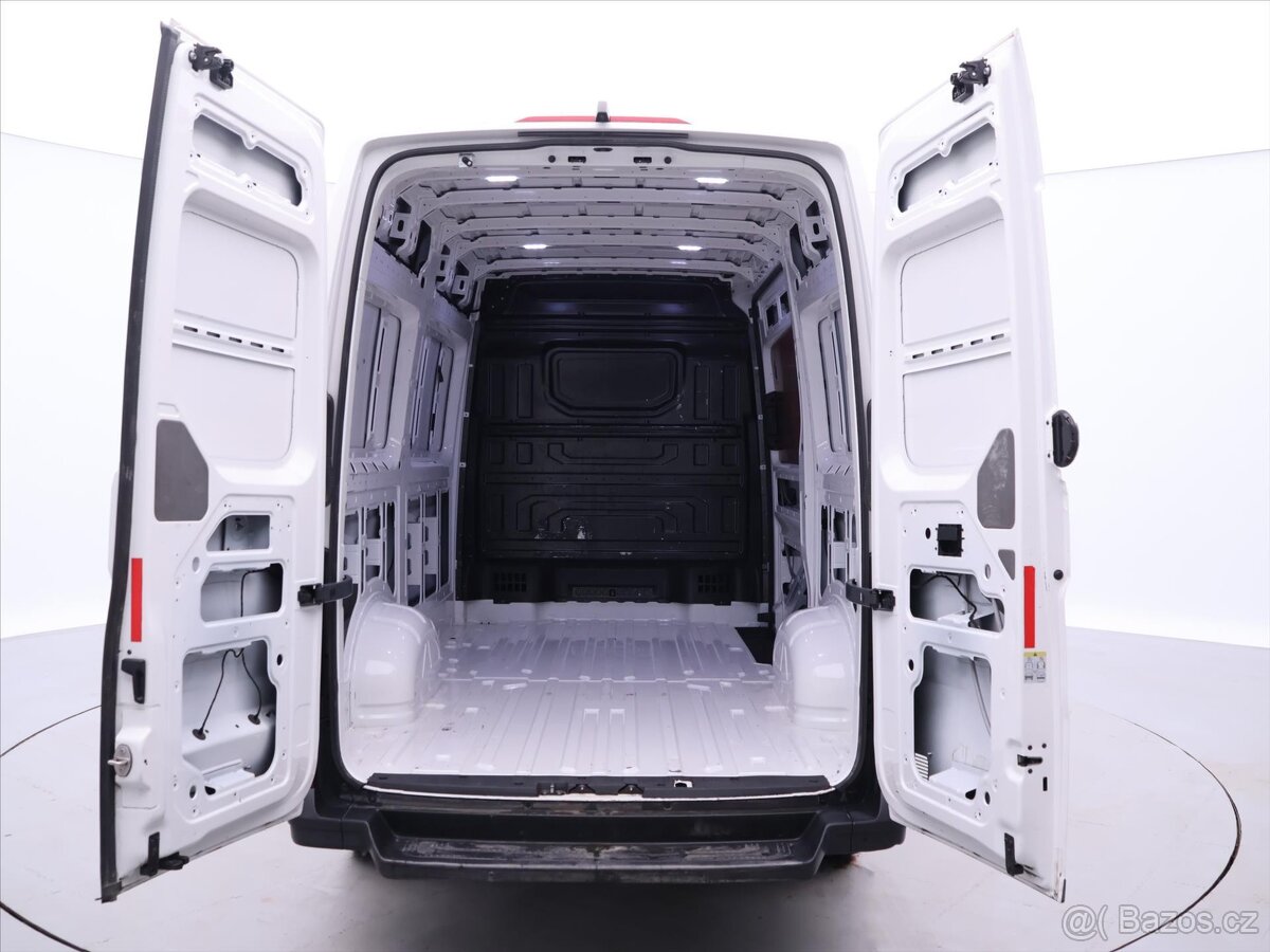 Volkswagen Crafter 2,0 TDI 130kW DSG Navi DPH (2021) - 4