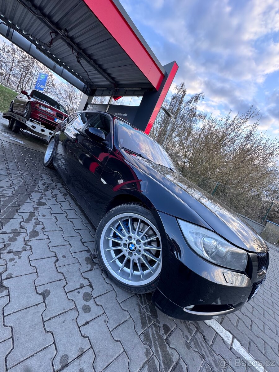 BMW e91 325d manuál - 4