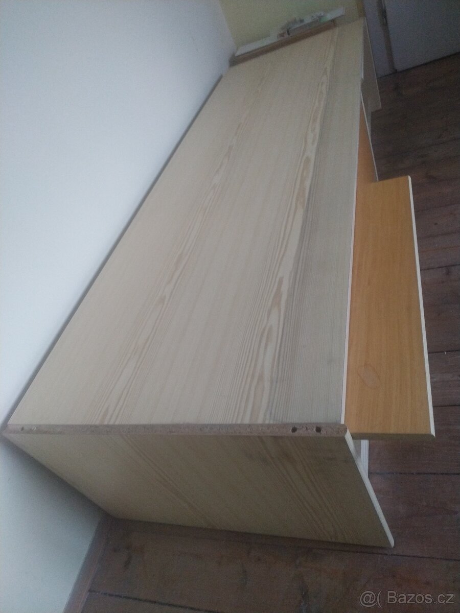 Podstavec pod skříň - 4
