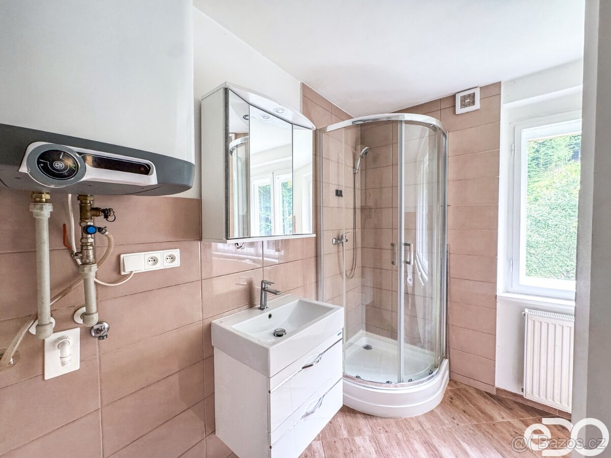 Prodej rodinného domu 5+2 v Semilech - 4