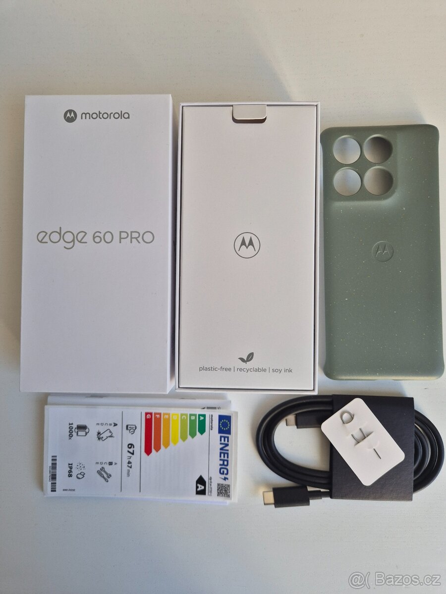 Motorola Edge 60 Pro (12GB/512GB) - 4