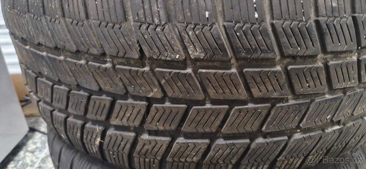 Pneu Barum Polaris 215/55/16 - 4