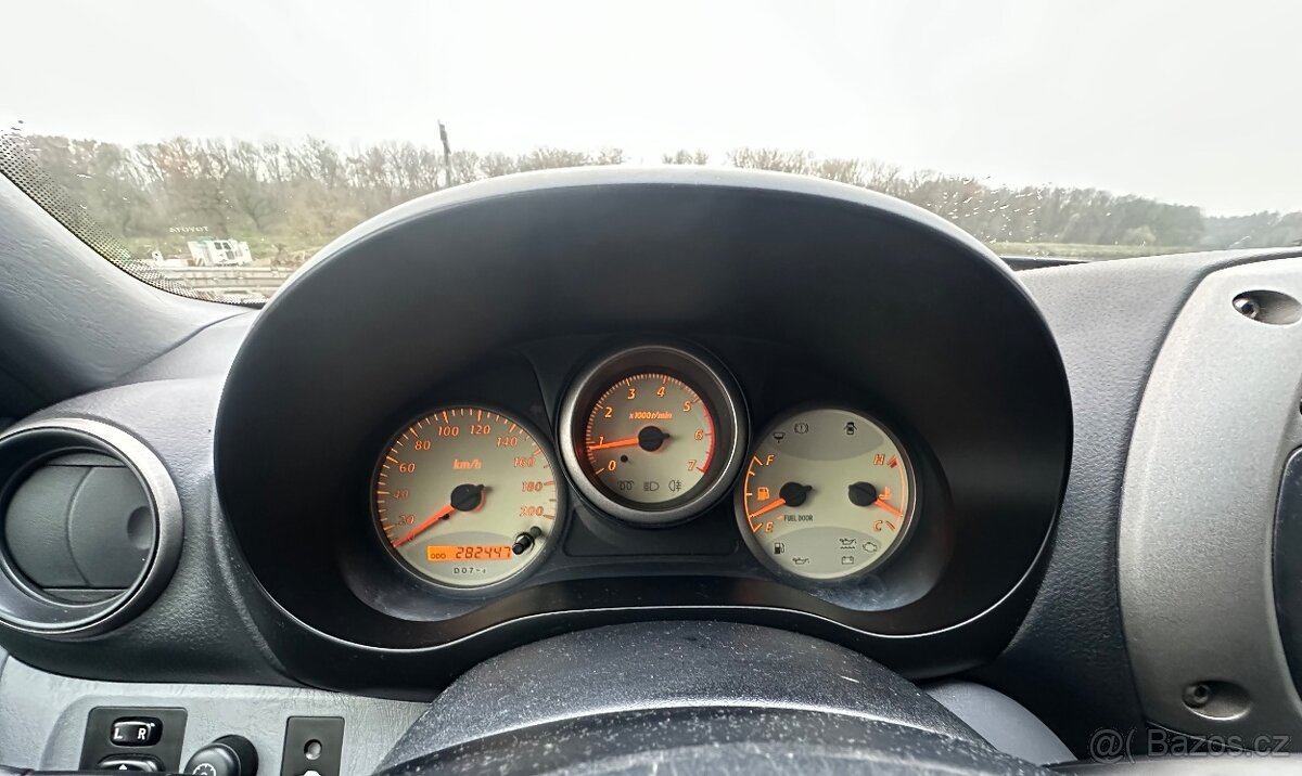 TOYOTA Rav4 2.0 D4D 4x4 plně funkční - 4