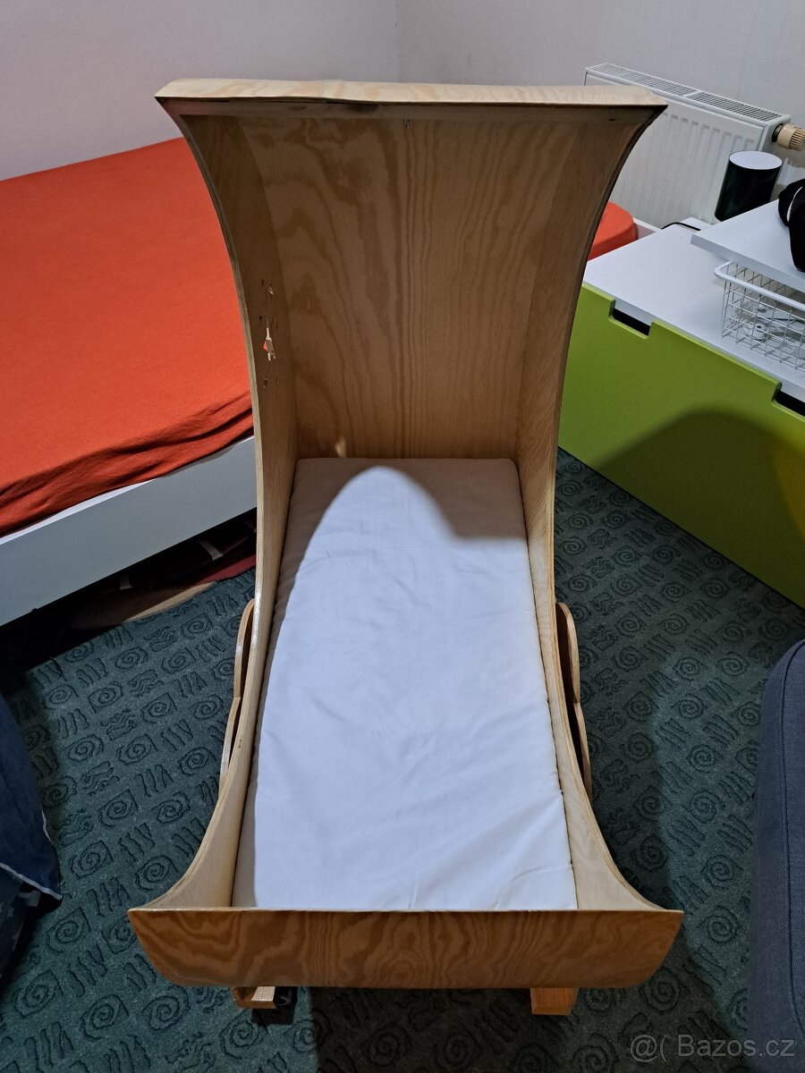 Dřevěná kolébka pro miminko - 4
