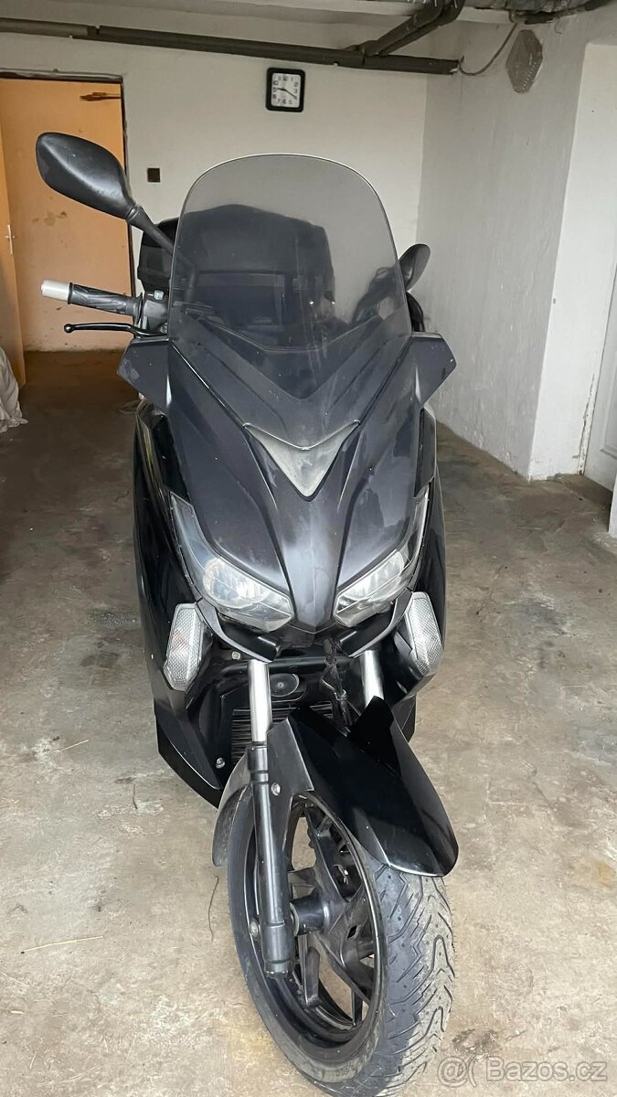skútr Yamaha XMAX 125 - 4