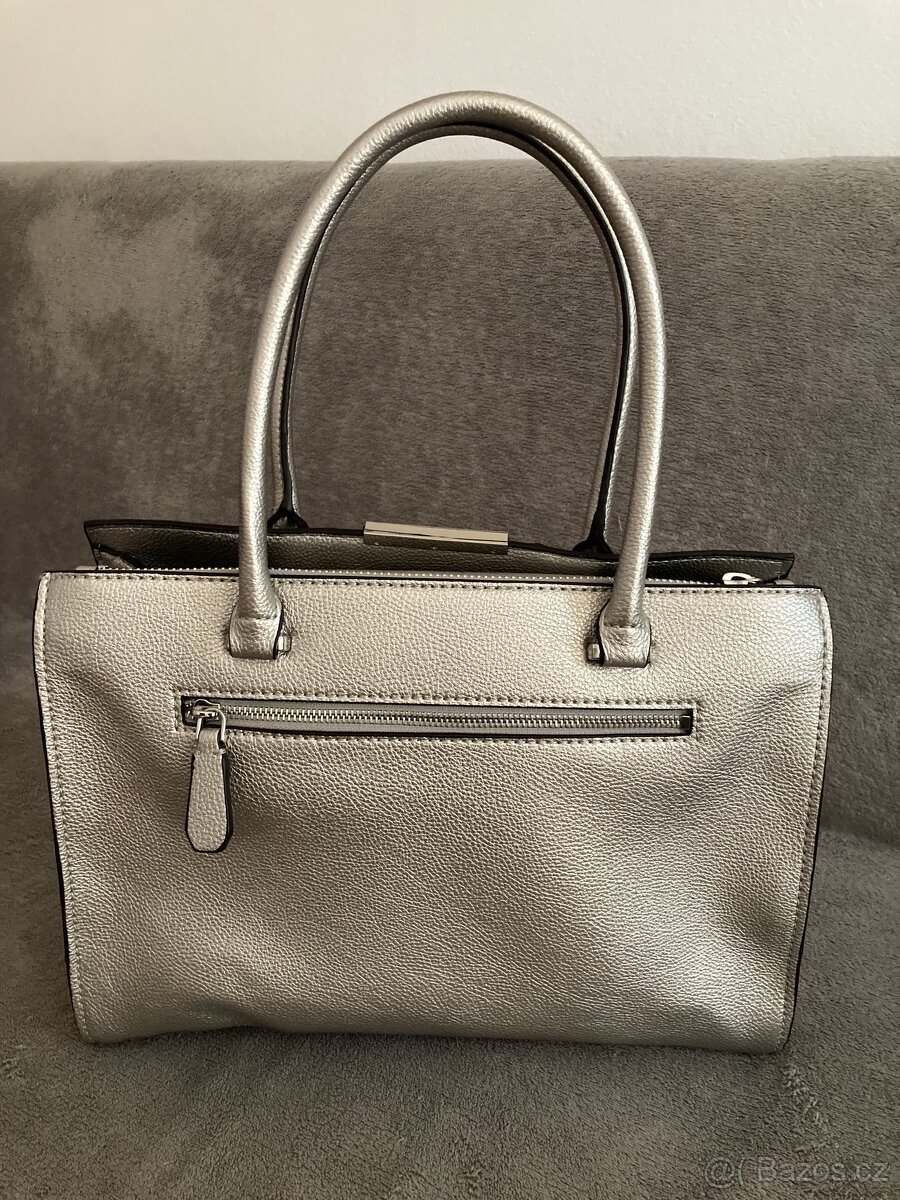 Nová kabelka GUESS - 4
