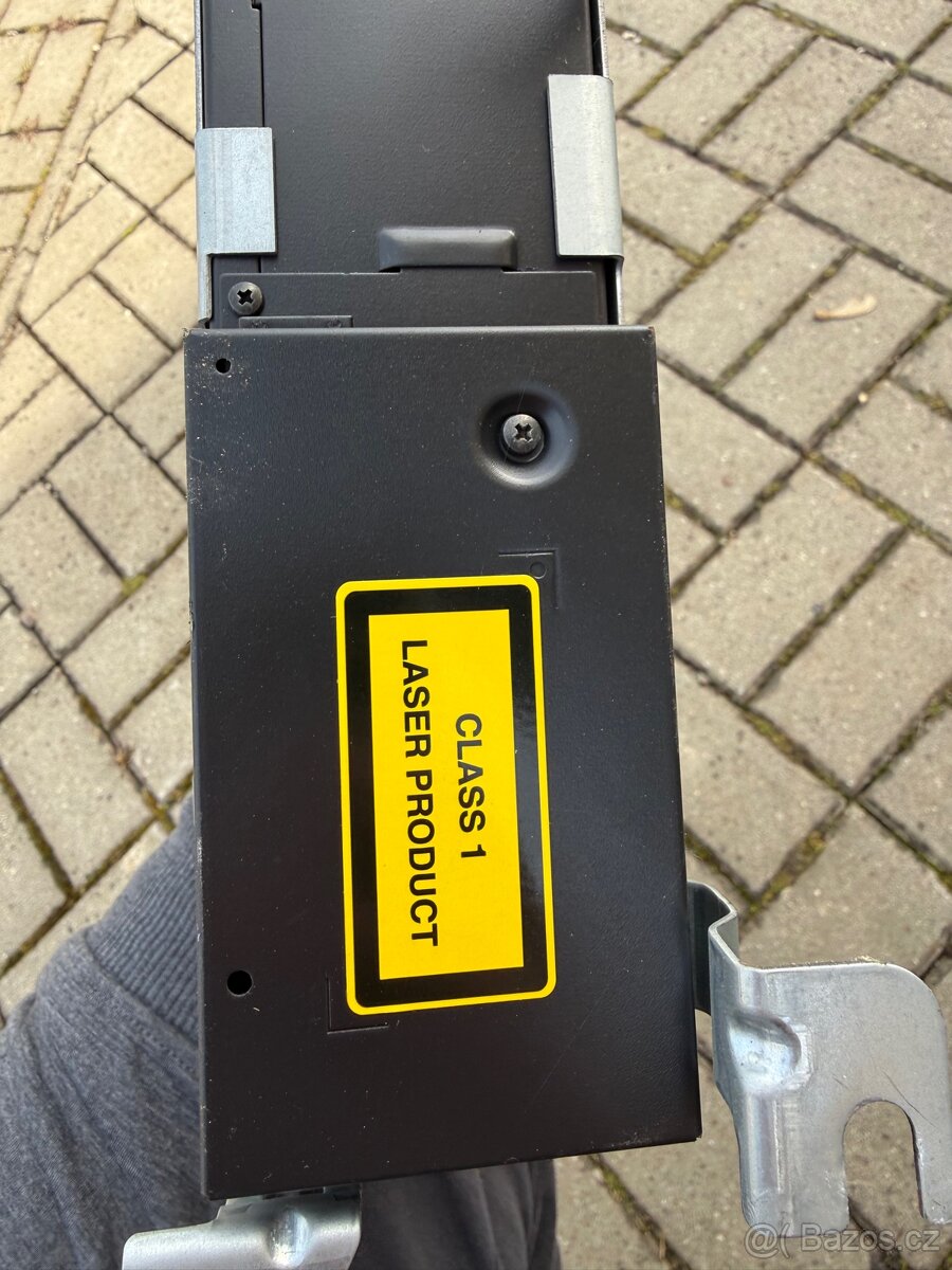 6CD charger pro bmw e83 x3 - 4