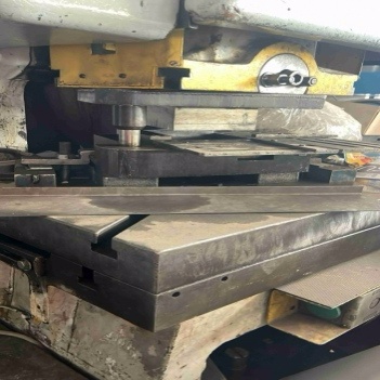 Excentrický lis LEN 63 C z roku 1988 - 4