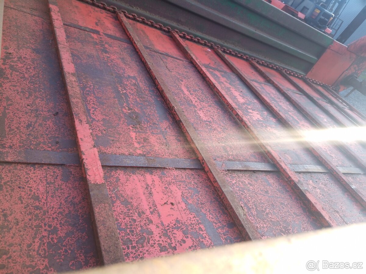 ROZMETADLO HNOJE 2,5T - 4