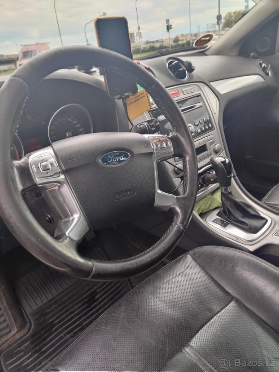 Prodam nebo vyměním Ford Mondeo mk4 kombi Rok 2008 - 4
