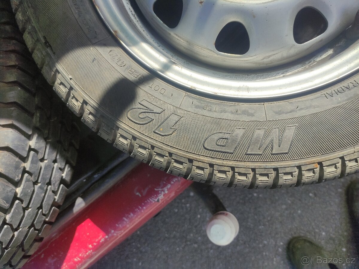 Prodám rezerva škoda felicia - 4