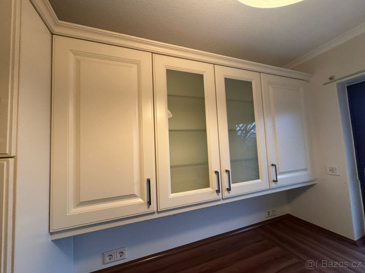 Světlá venkovská kuchyně AURELIE - 4