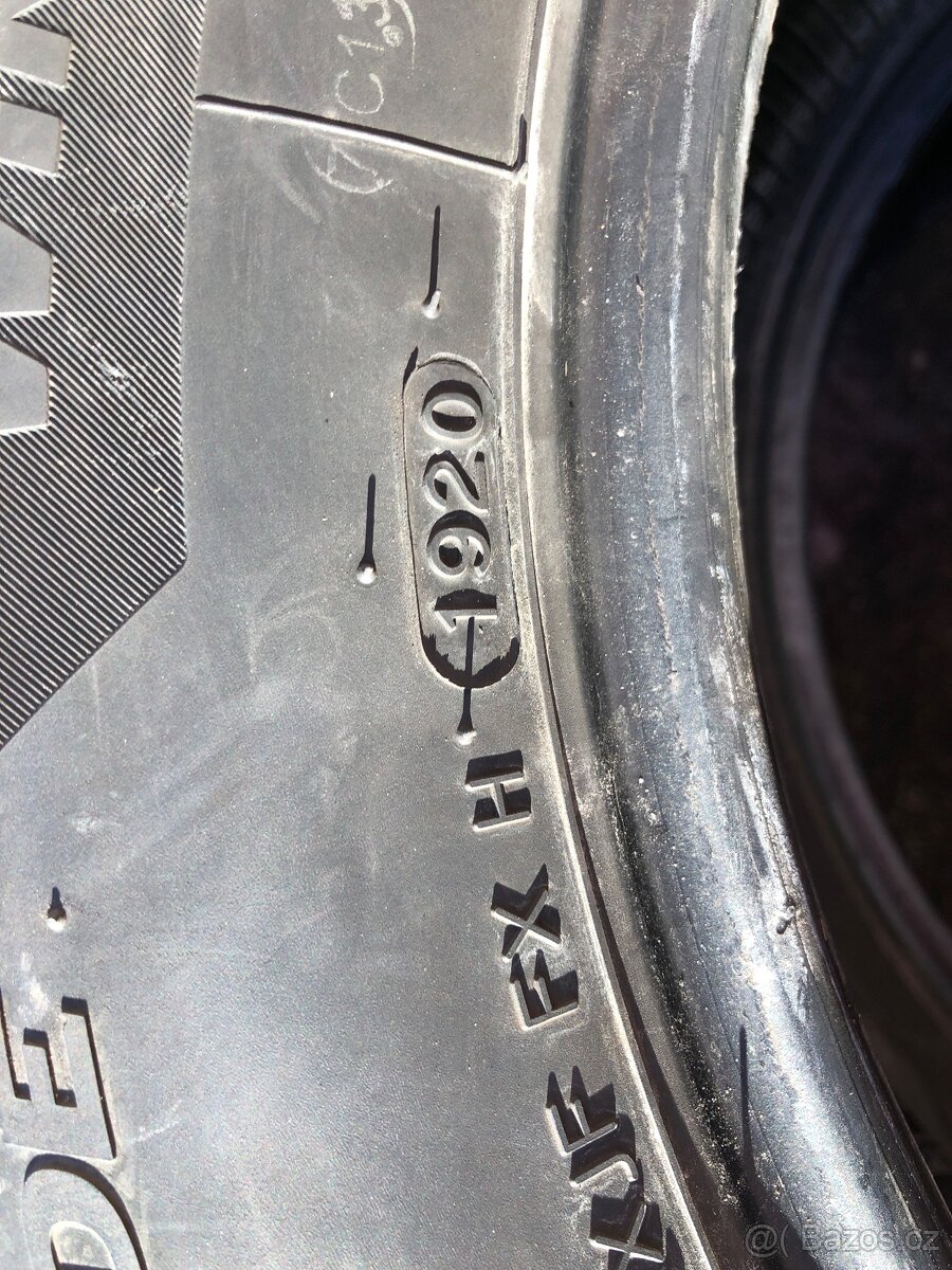 Zimní pneu 225/60/17 - 4