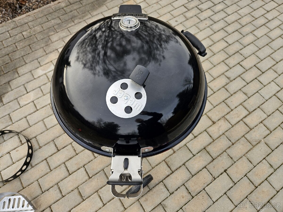 Gril Weber Master-Touch Premium 57 cm + příslušenství - 4